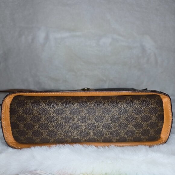 CELINE Macadam Canvas - Picture 4 of 14